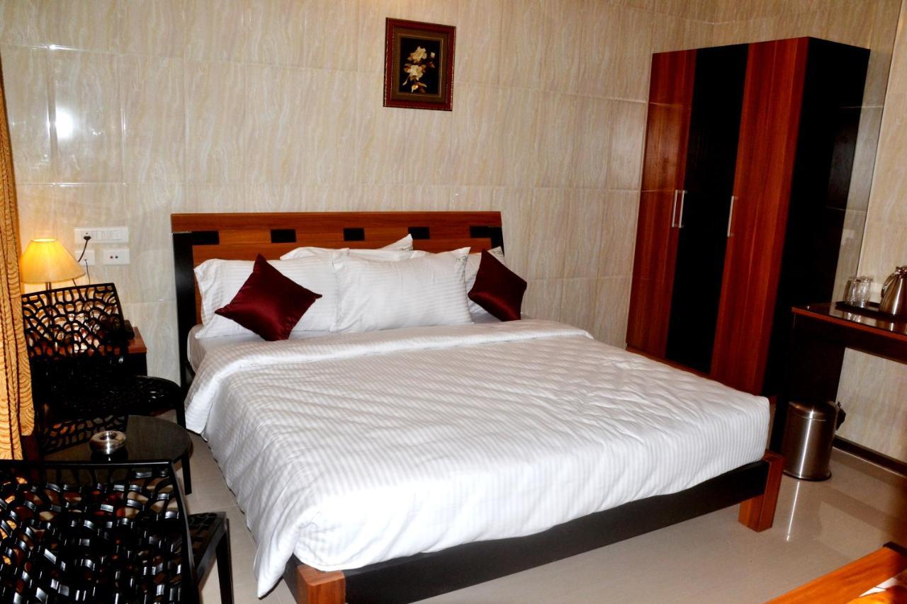 Peace Inn Csennai Kültér fotó
