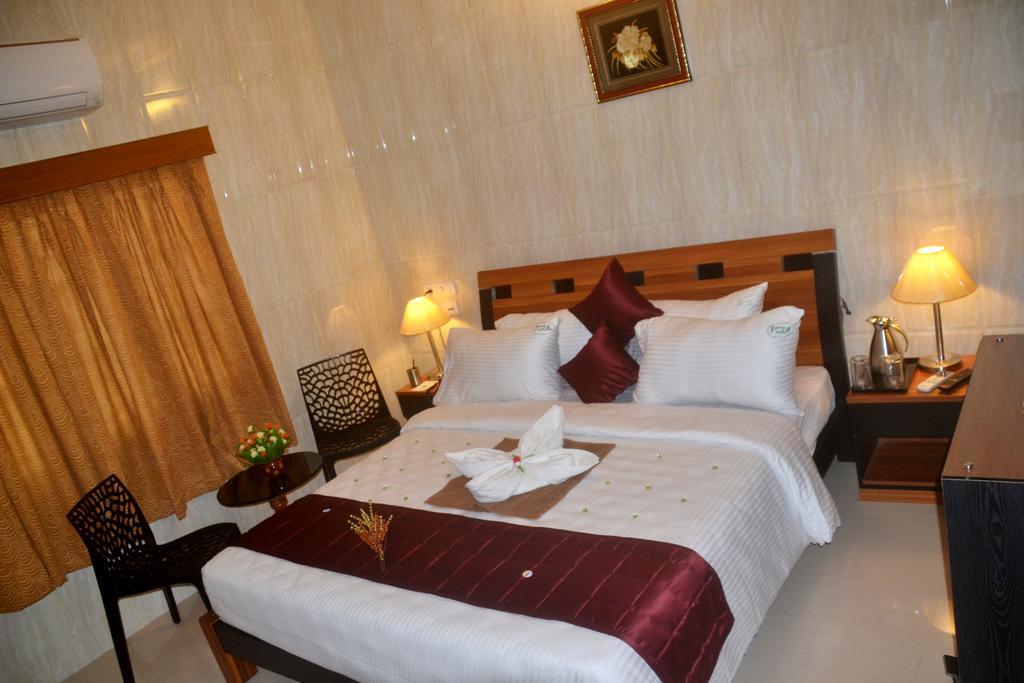 Peace Inn Csennai Kültér fotó