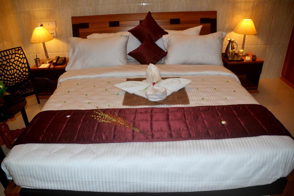 Peace Inn Csennai Kültér fotó