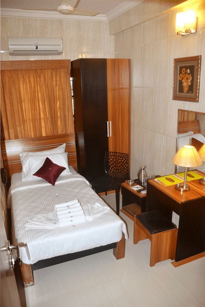 Peace Inn Csennai Kültér fotó